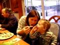 Lianne & Alex eating Feb '09