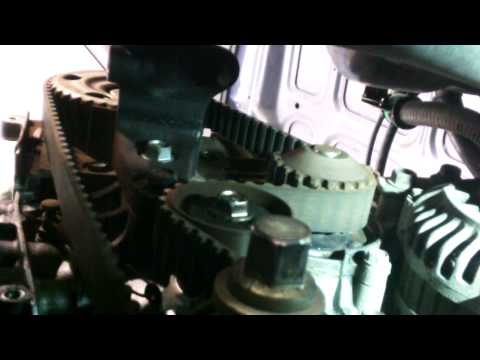 Timing belt replacement 1988 – 1995 Honda Civic 1.5L 4 cylinder water pump Install Remove