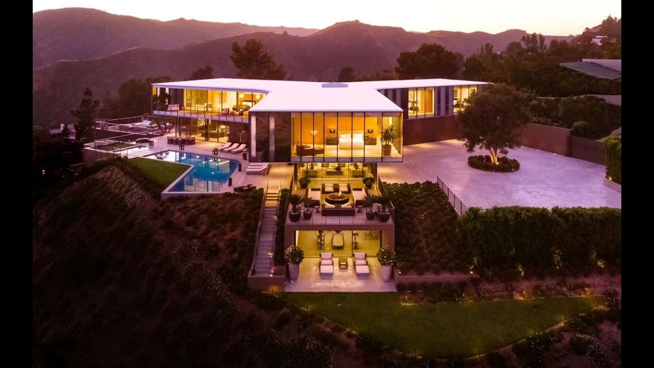 Award Winning Modern Hilltop House In Bel Air, Los Angeles
