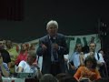 19 giugno, assemblea a Bussoleno. Il pacifico popolo NOTAV vota per alzata di mano all'unanimità contro qualsiasi ipotesi di tracciato e tunnel di base.Più di 3000 persone  dentro e fuori la sala congressi confermavano la volontà popolare di opporsi alla mafia del partito trasversale degli affari.