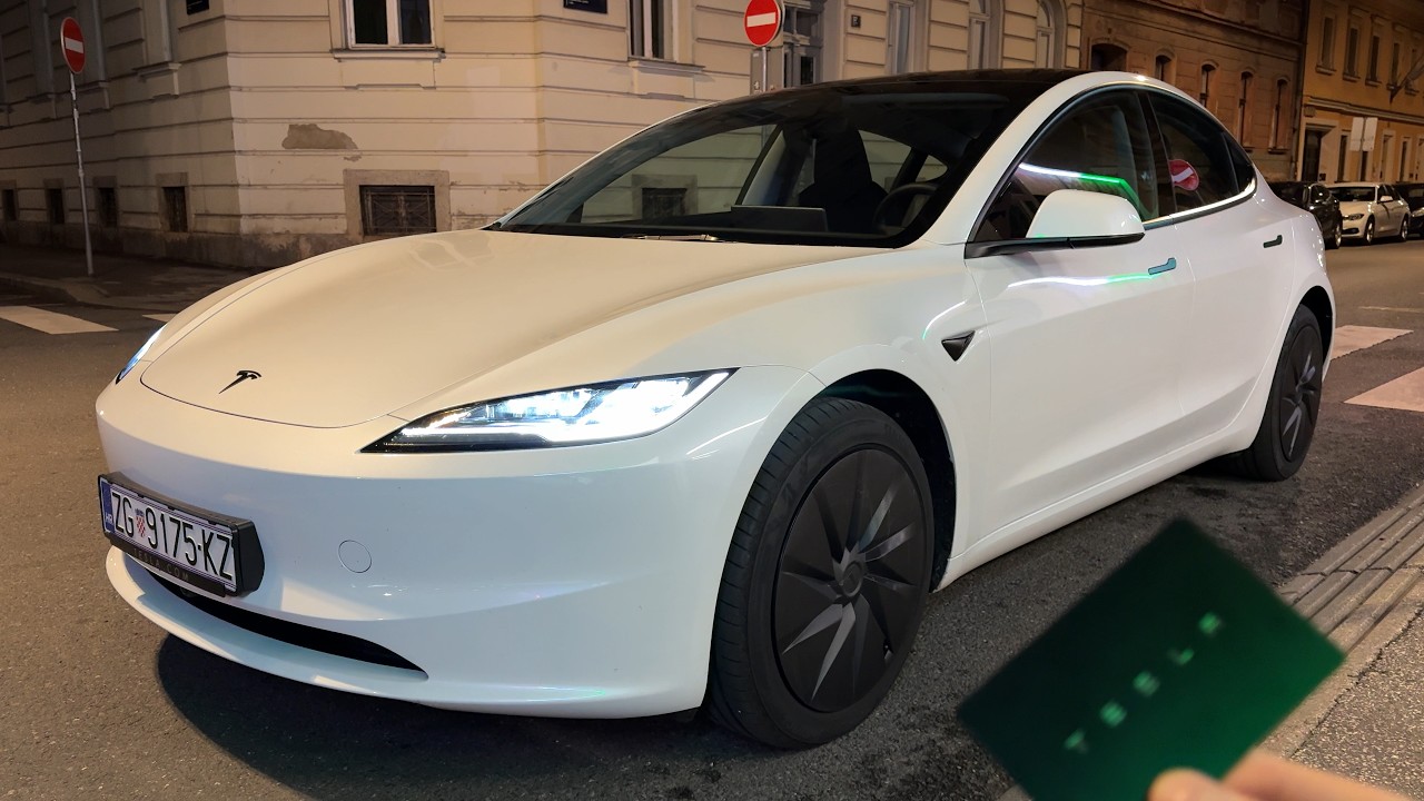 TESLA MODEL 3 Standard RWD 2026 Europe - REVIEW at night (LIGHTS, indicators)