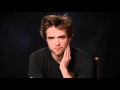 Robert Pattinson parla di Pierce Brosnan in Remember me (Ask Rob 2)