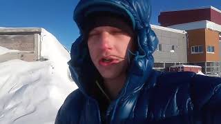 Naujat - Repulse Bay : Inuit village.