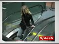 (AVRIL-LAVIGNE.US) - Avril at the Sherman Oaks Galleria