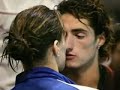 Kiss Kiss Manaudou: Laure baciatutti!