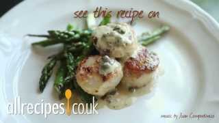 Scallops in pesto cream sauce