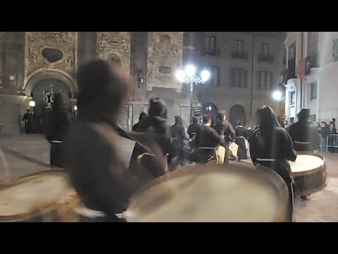 Cofradía de la Crucifixión y VOT. Semana Santa Zaragoza 2023 cierre del Martes Santo