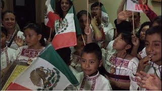 Niños otomíes cantan en Roma esperanzados por un México de pie