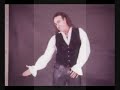 esta es una de las mejores canciones de mago por eso decidi ponerles dichas imagenes cuando el grupo comenzaba mirarlo y veran porque...?