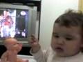 videos de Lauren dando papa pra boneca