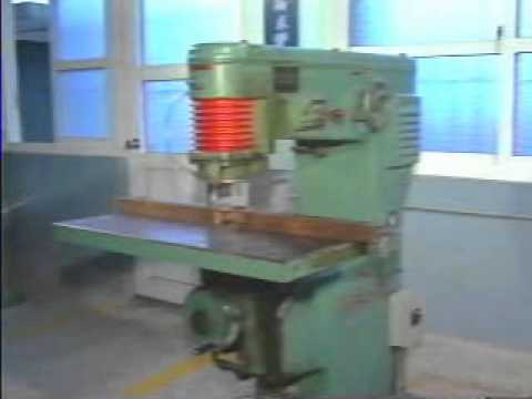 鉋花機之正確安全操作方法