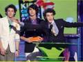 Underdog:A Jonas Brother Life Story~Chapter 19