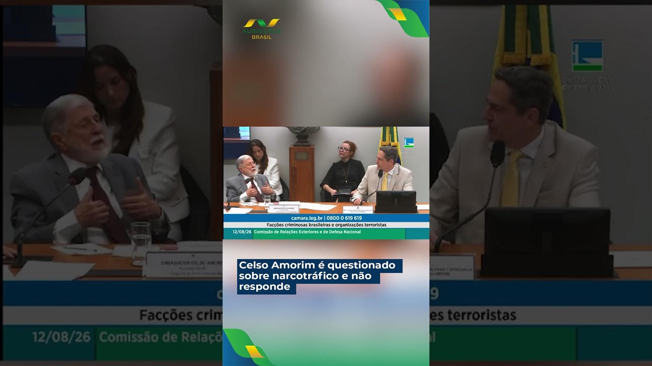 Celso Amorim é questionado sobre narcotráfico e não responde