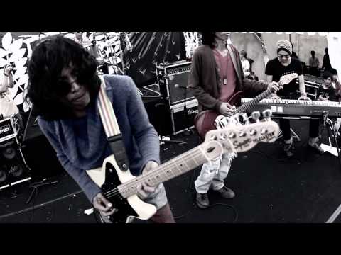 KOIN - Video & Edit : Amir Perdana - http://twitter.com/danatakumi Audio & Mix : Riva Pratama - http://twitter.com/pratamariva Produced by Beach Lab - http://twitte...