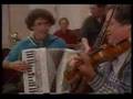 Itzhak Perlman plays klezmer