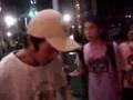 Chris Martin beatboxing on the streets of Japan with locals!