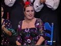 aqui rocio canta unos fandangos, es poco habitual ver a rocio por fandangos