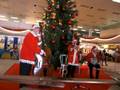 Jan Jankeje Mobil Band als Weihnachtsmänner auf der Messe in Sindelfingen.