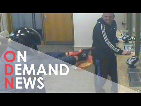 Bank robbery fail: Man catches bank robber after spotting fake gun_Bank deposits. Best of all time