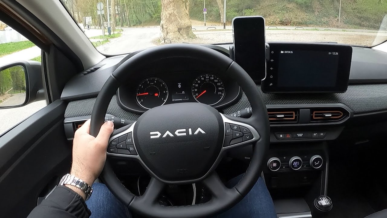 How to install a smartphone holder on DACIA SANDERO STEPWAY 2023