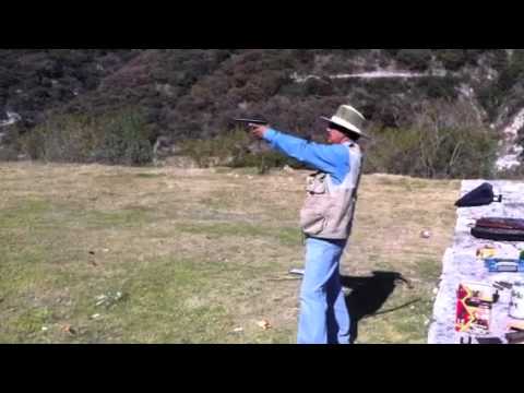 Tiro con pistola cal 22