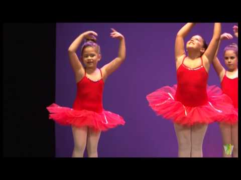 Ballet infantil alumnos de la Escuela de baile Francis y Dulce Gala fin de curso 2012