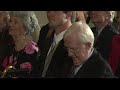 The President and Vice President attend the ceremonial swearing-in of Commerce Secretary Gary Locke and Health and Human Services Secretary Kathleen Sebelius in the East Room. The Vice President delivers the oath of office. (public domain)