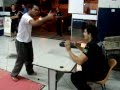 DEFESA DIA DIA SENTADO NA MESA