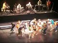 ambos os grupos comemorando 35 anos de carreira.
ballet e m�sica em cena.
