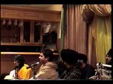 Charanjeet-Cj-singing Maula Mere Maula