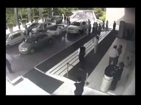 Hotel Valet Crashes $500,000 Lamborghini