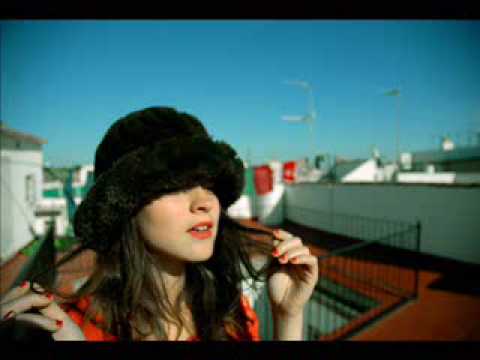 russian girl kiss