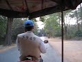 Rondrijden bij de Angkor tempels