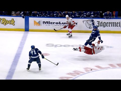 Alex Killorn Huge Open Ice Hit Against Marty Necas, Makes Jake Gardiner Regret Dropping The Gloves