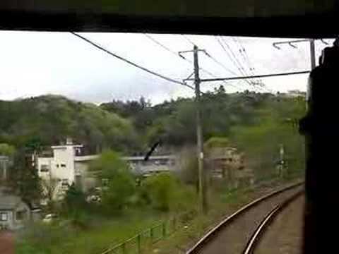トンネルを抜けると、そこは春の高尾