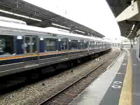 207系　普通　西明石行き　新大阪駅発車