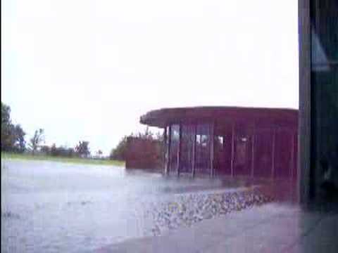 Rain at Fort Worth Museum of Modern Art