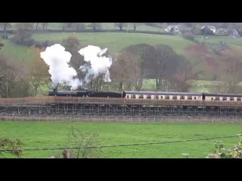 how to get to llangollen by train