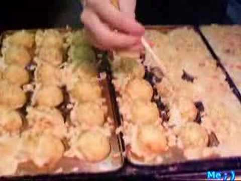Bizarre Japanese Arcade Game: Live Lobster Catcher photo Bizarre Japanese Arcade Game: Live Lobster Catcher picture