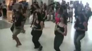 Ka Ua Tuahine Polynesian Dance Company at Oakland International Airport