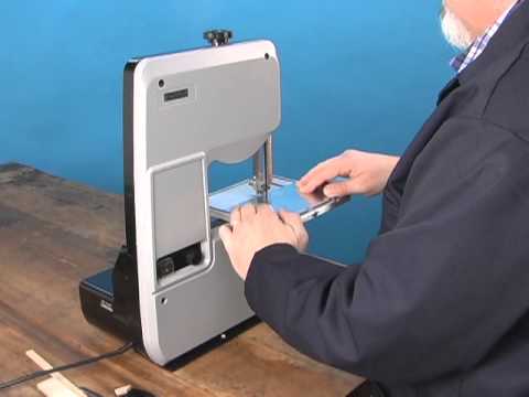 Variable Speed Mini Band Saw
