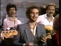 Glykeria - Kaneis Edo Den Tragouda