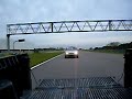 Paliozinho manco buscando a Saveiro! Deu trabalho, mas andei junto! ;)(Parte 1/2)Carro: Palio 1.0 Fire 8v (55 cv)Piloto: TranseunteOnboard: Saveiro G3 1.8 8v (102 cv?)Piloto: Veronese Sr.Co-Piloto e Camera: Veronese Jr.Condições: Praticamente seco, com umidade da chuva em alguns trechos2ª Parte desse Vídeo:http://www.youtube.com/watch?v=G0KRzRyMvgIOutros Drifts e Powerslides meus, no mesmo dia:http://www.youtube.com/watch?v=405q6sHtr9k :DFilmado no Mega Motor Show - Autódromo de JacarepaguáRio de Janeiro, RJ 27/05/2007Para maiores informações, conheça os fóruns:DNS - http://www.dnsteam.com.brOktane - http://www.oktaneclub.com