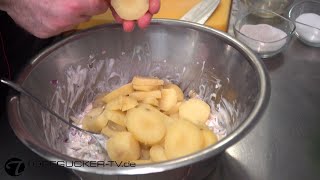 Kartoffelsalat mit Mayonnaise | Neinerlaa Weihnachtsessen der Erzgebirger Kartoffelsalat mit Mayonnaise | Neinerlaa Weihnachtsessen der Erzgebirger