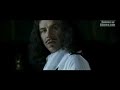 paris r�sonne de mille bruits en ce matin du 5 septembre 1661: fouquet, le puissant conseiller du roi, est arr�t� sur ordre de colbert; le jeune louis xiv devient le seul ma�tre.
alors que les autres artistes se pr�cipitent au service du monarque de droit divin, un homme se l�ve pour affirmer son soutien au surintendant d�chu, le po�te jean de la fontaine. colbert se jure alors de faire plier le rebelle, seul artiste du royaume � situer son art au-dessus du roi.
d�s lors, la fontaine, m�me dans la mis�re, ne renoncera jamais � ses convictions. sans argent, il r�siste, s'amuse, observe, �crit les fables, pamphlets assassins contre un r�gime despotique en pleine d�cadence.
la fontaine / colbert, un affrontement qui durera jusqu'� la mort...