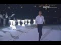 Mou going on the podium in Bernabeu.. Crowd screaming Mourinho's name.. Funny moment - gesture by Jose :) We won La Liga TITLE!!! Video showing Real Madrid celebrating title Ole Campeones! ;) Real Madrid 4 - 1 Real Mallorca goals: Cristiano Ronaldo, Benzema, Ozil 2 - Castro La liga record! - 100 points and 121 goals!!! amazing.. thank you Real Madrid, Jose Mourinho and others! HALA MADRID Guys help me - www.youtube.com