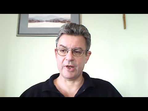 how to react to narcissistic behavior