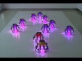 Dancing Robots op Kerstmuziek