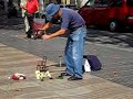 CURIOSIDADES_Artista callejero en las Ramblas de Barcelona