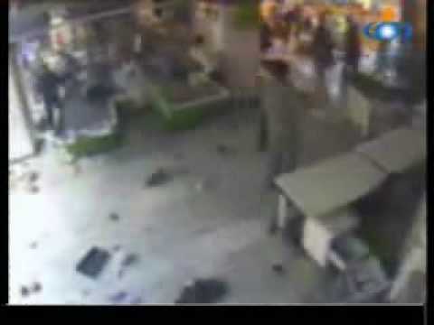Iran people robbery in market after  ...